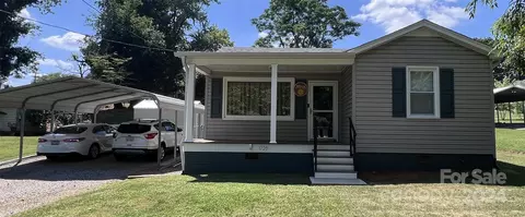 1720 N Davis Ave, Newton, NC 28658