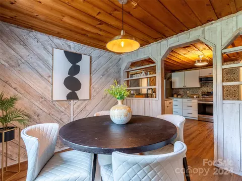97 Cromer Dr, Fletcher, NC 28732