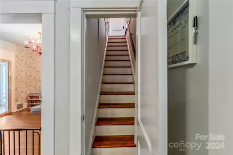 Entry Way - 401 Mitchell Ave, Salisbury, NC 28144 photo 2 of 3