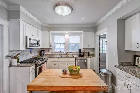 Kitchen - 401 Mitchell Ave, Salisbury, NC 28144 photo 1 of 2