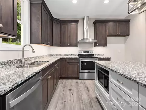 Kitchen - 91 Smokey Quartz Ln, Flat Rock, NC 28731 photo 1 of 2