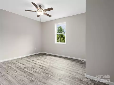Bedroom - 91 Smokey Quartz Ln, Flat Rock, NC 28731 photo 3 of 5