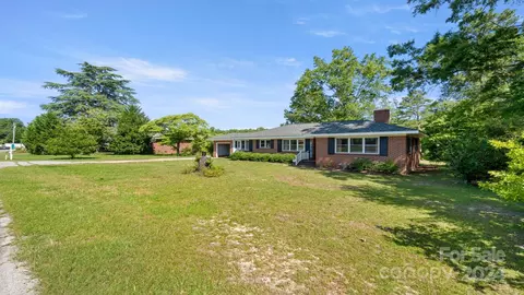 408 W Stevens Dr, Kershaw, SC 29067