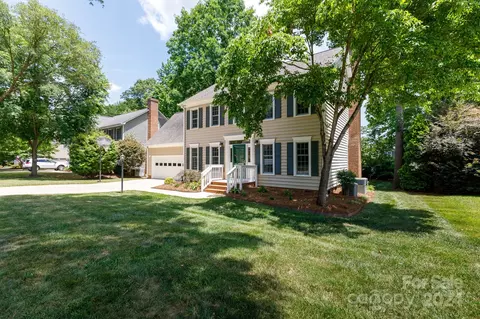1922 Steeplechase Dr, Rock Hill, SC 29732