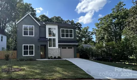 802 Ambassador St, Charlotte, NC 28208