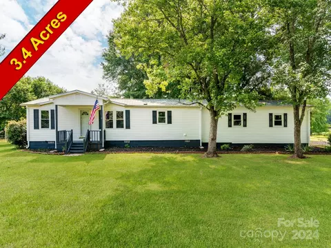 131 New Ground Rd, Lincolnton, NC 28092