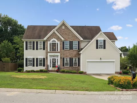 235 Coralstone Dr, Fort Mill, SC 29708