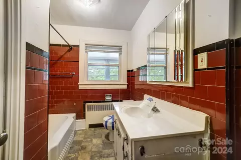 Bath - 502 Jackson St, Kannapolis, NC 28083 photo 1 of 3
