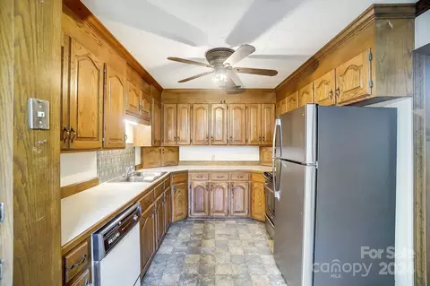 Kitchen - 502 Jackson St, Kannapolis, NC 28083 photo 1 of 4