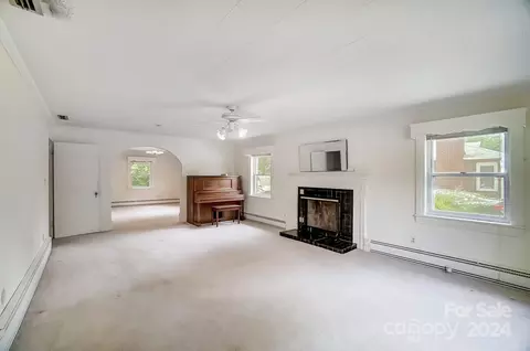 Living - 502 Jackson St, Kannapolis, NC 28083 photo 1 of 3