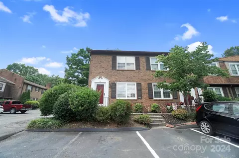 911 Nottingham 17a Dr #17A, Gastonia, NC 28054