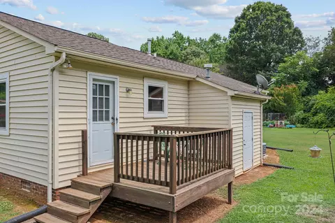 Exterior - 108 Cedar Cir, Salisbury, NC 28147 photo 2 of 2