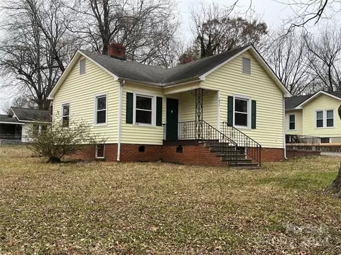 635 Hillcrest Dr, Shelby, NC 28150