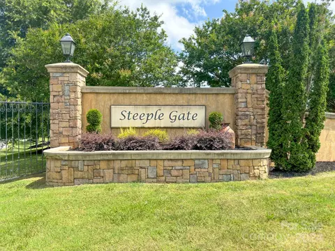 1054 Saddle Back Ln, Mooresville, NC 28115