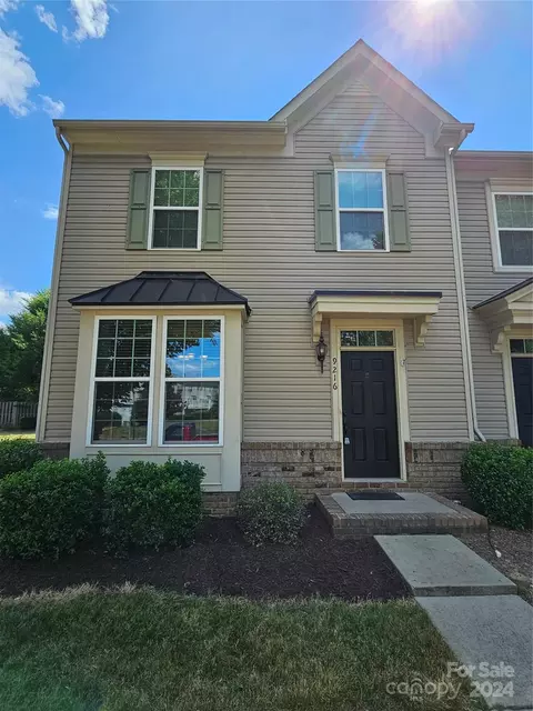 9216 Lenox Pointe Dr, Charlotte, NC 28273