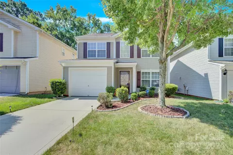 2644 Cochrane Dr, Charlotte, NC 28269