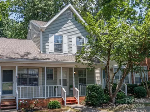 8103 Circle Tree Ln, Charlotte, NC 28277