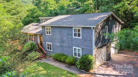 64 Ballantree Dr, Asheville, NC 28803