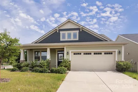12640 Heath Grove Dr, Huntersville, NC 28078
