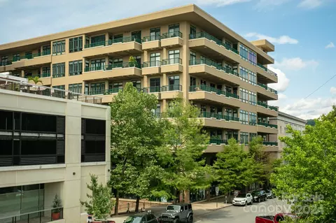 21 Battery Park 402 Ave #402, Asheville, NC 28801