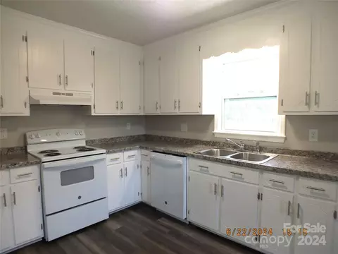 2333 Douglas Rd, Lancaster, SC 29720 photo 3