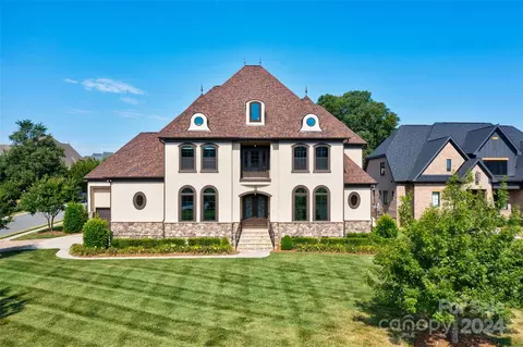 1106 Lookout Cir, Waxhaw, NC 28173