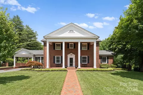 342 College Ave, Newton, NC 28658