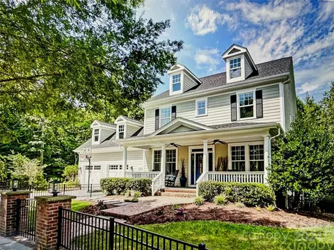 5233 Beacon Ct, Fort Mill, SC 29708