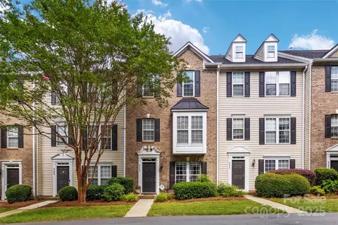 8173 Millwright Ln, Charlotte, NC 28277
