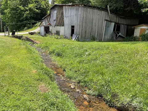 1433 Silverstone Rd, Vilas, NC 28692 photo 8