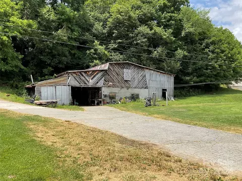 1433 Silverstone Rd, Vilas, NC 28692 photo 5
