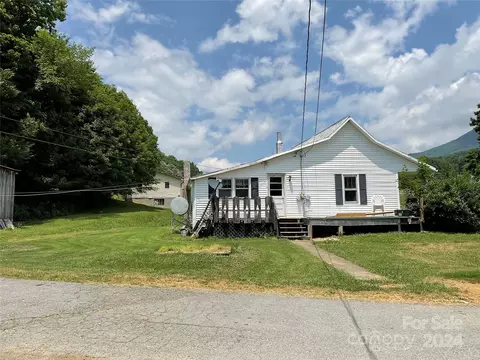 1433 Silverstone Rd, Vilas, NC 28692 photo 6
