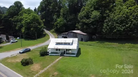 1433 Silverstone Rd, Vilas, NC 28692 photo 3