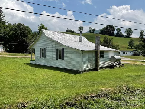 1433 Silverstone Rd, Vilas, NC 28692 photo 9