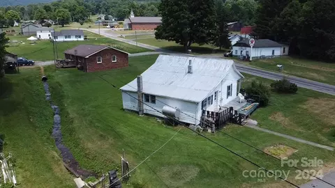 1433 Silverstone Rd, Vilas, NC 28692