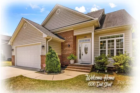 606 Dial St, Landis, NC 28088
