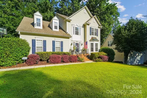 504 Haley Ct, Fort Mill, SC 29708 photo 2