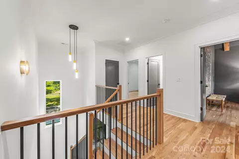 Entry Way - 4334 Castleton Rd, Charlotte, NC 28211 photo 6 of 7