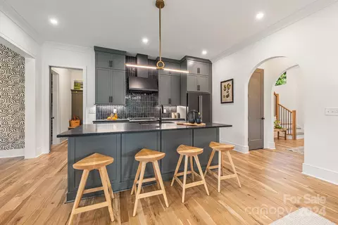 Kitchen - 4334 Castleton Rd, Charlotte, NC 28211 photo 2 of 4