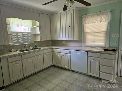 104 Azalea Rd, Lancaster, SC 29720 photo 4