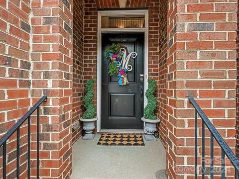 205 Pine Needles Ln, Fort Mill, SC 29708