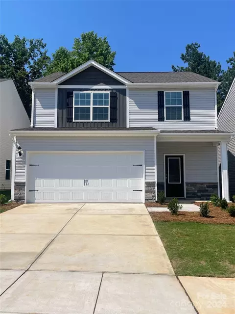 6417 Lowe Ln, Charlotte, NC 28214