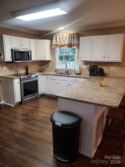 Kitchen - 2615 Honeycutt Simpson Rd, Monroe, NC 28110 photo 3 of 3