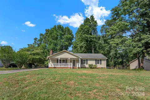 3606 Baywoods Ct, Gastonia, NC 28056