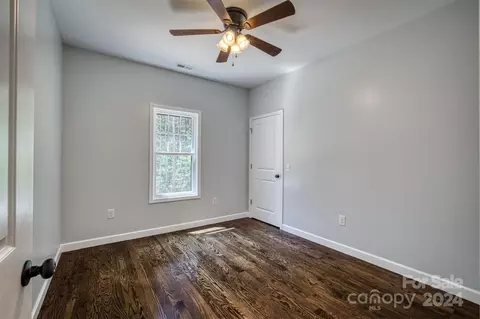 Bedroom - 3109 E Moonlight Pl, Morganton, NC 28655 photo 4 of 4