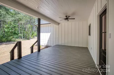 Exterior - 3109 E Moonlight Pl, Morganton, NC 28655 photo 3 of 4