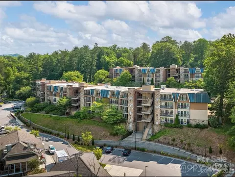 403 Bowling Park 403 Rd #403, Asheville, NC 28803
