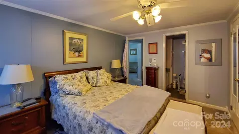 1070 27th Ne St NE, Conover, NC 28613 photo 27