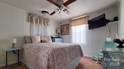 1070 27th Ne St NE, Conover, NC 28613 photo 31