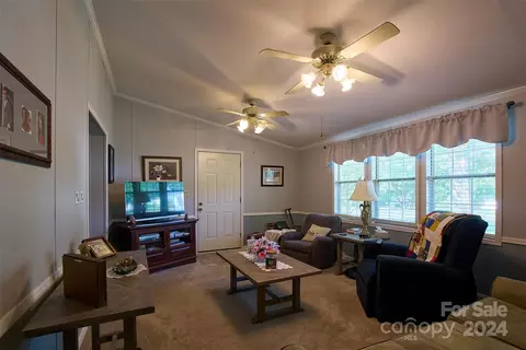 1070 27th Ne St NE, Conover, NC 28613 photo 22